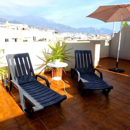 Apartmán Atico Fresco Y Luminoso Con Aparcamiento Privado Nerja Exteriér fotografie
