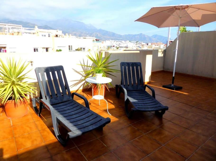 Apartmán Atico Fresco Y Luminoso Con Aparcamiento Privado Nerja Exteriér fotografie